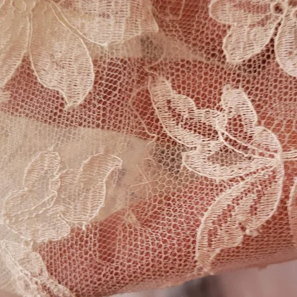 Vintage 1957 Wedding Gown & Juliet Cap - Picture 14 of 16